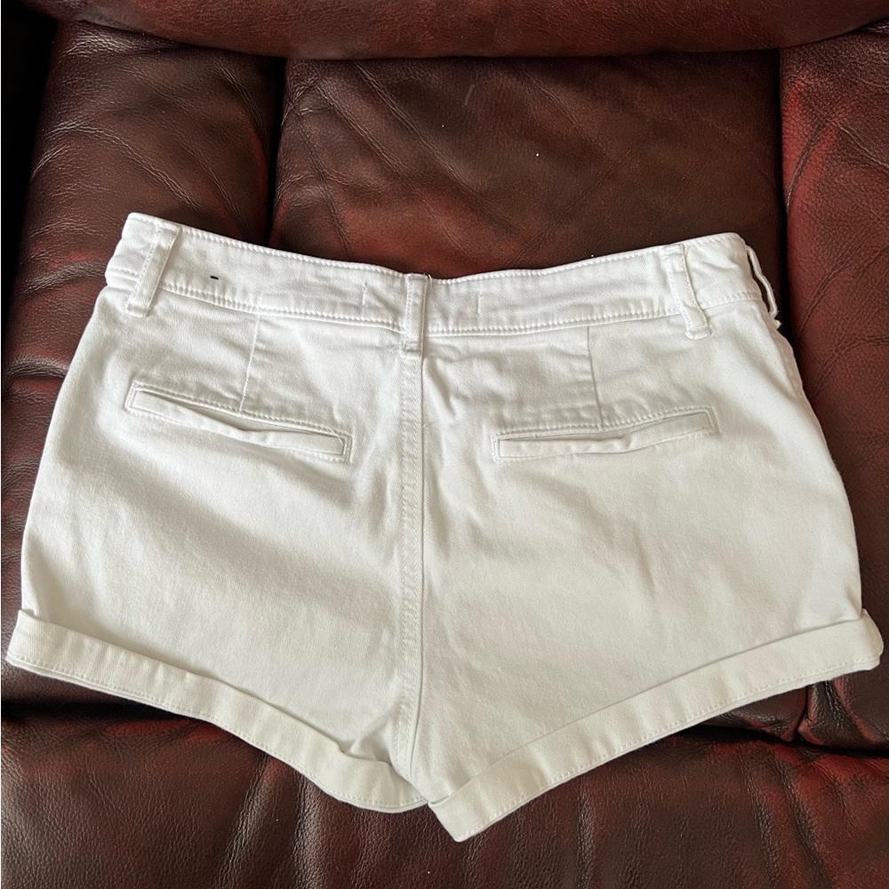 Abercrombie mid rise shorts